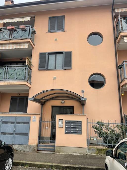 Residenza Il Ciliegio Lägenhet Buscate Exteriör bild